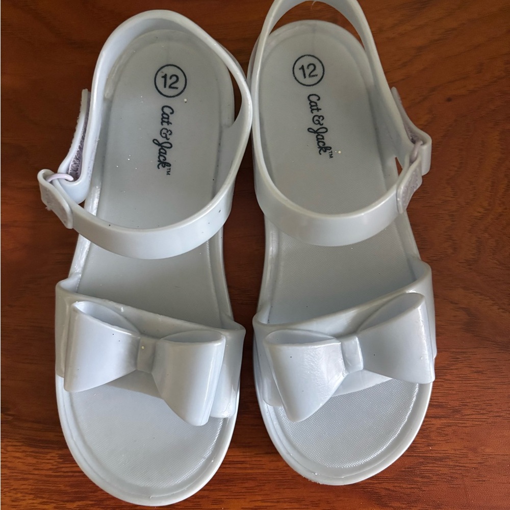 Cat & Jack Kids' White Bow Sandals